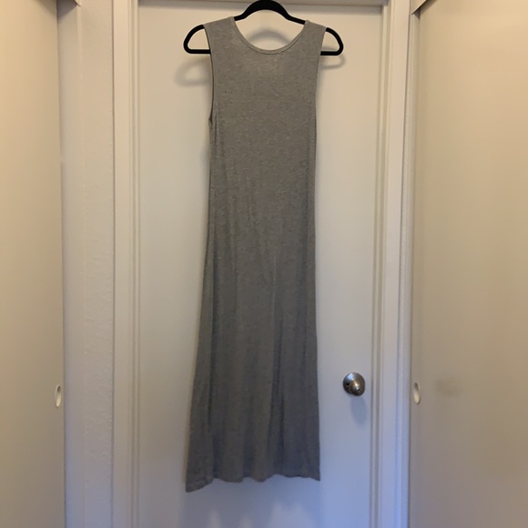 Brand Melville ribbed midi dress - Picture 2 of 3